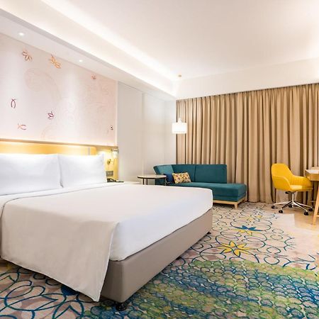 Holiday Inn Lucknow Airport By Ihg Exterior foto